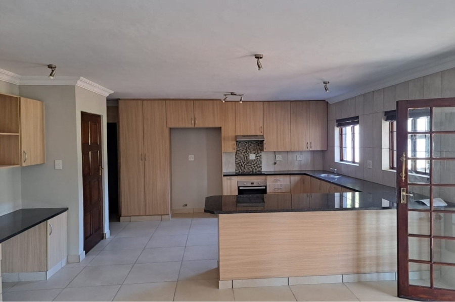 4 Bedroom Property for Sale in Buffelspoort Eco Estate North West